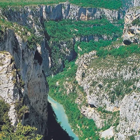 Hotel Lou Paouvadou 3*