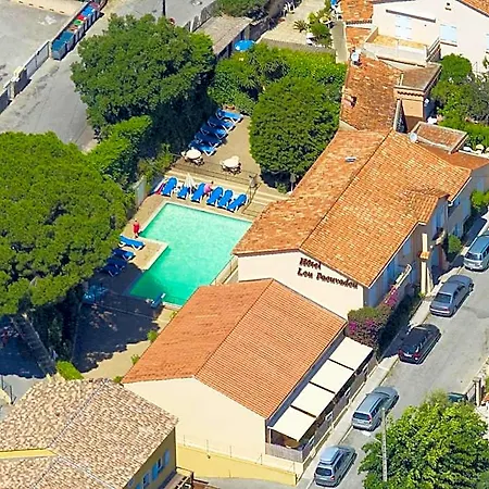 Hotel Lou Paouvadou 3*