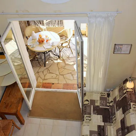 Lou Paouvadou Hotel