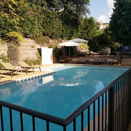 Lou Paouvadou Hotel